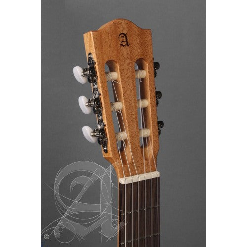 Alhambra 8.201 Flamenco Guitar 2F - Natural