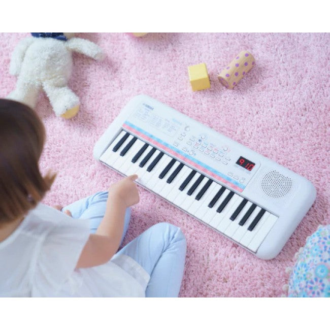 Yamaha PSS - E30 Remie Mini Keyboard